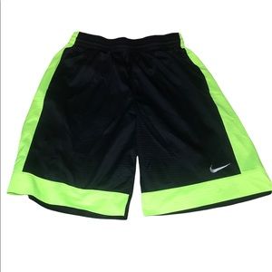 Men’s Medium Black Nike Shorts